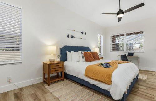 Lakeview Villa lovely pool home in gated community - Photo 23