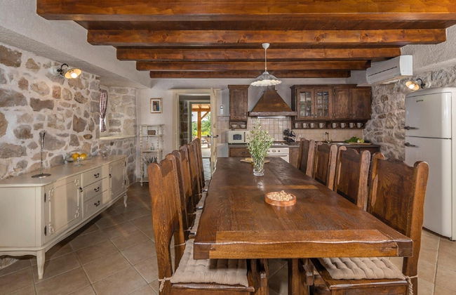 Villa in Posedarje With Private Pool - Foto 13