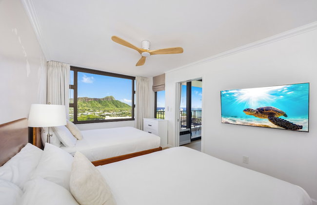 Diamond Head and Partial Ocean views with 2 Beds and Parking - Foto 111