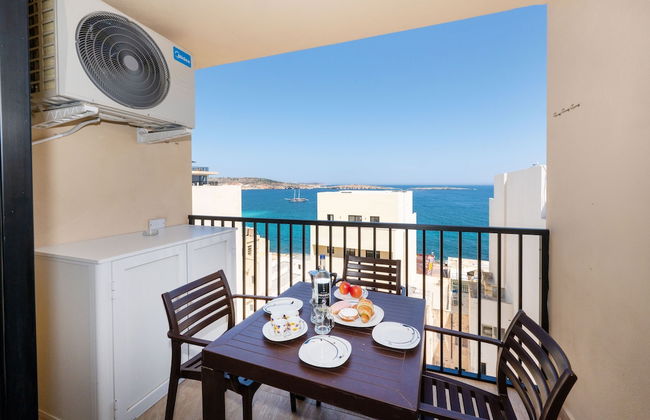 Sea Bliss Penthouse with two terraces enjoying side seaviews by Gatewaysmalta - Foto 19