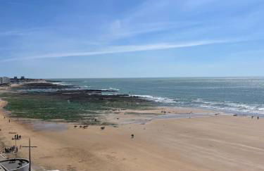 Face Mer vue d'exception Studio rénové au 9ème étage - Photo 5