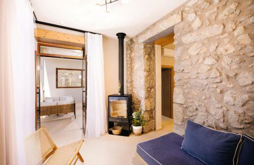 Mirthea Suites - Photo 62