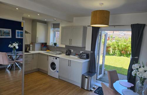 The Heart - Cosy 3 bedroom house with double driveway and Garden in Manchester - Foto 35