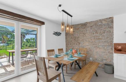 Villa Saini with Sea View - Photo 2