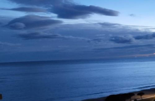 Apartamento con terraza, vistas playa y montaña - Foto 30