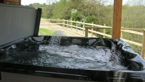 Woodland Lodge Hot Tub Sleeps 6 - Foto 3