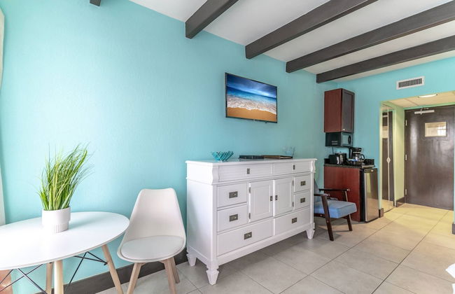 201 Little Harbor Inn - Photo 47