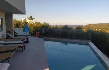 Silver Cozy Getaway - 3 Pearls Pool Retreat - Photo 2