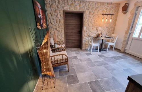 Apartments Suha Punta - Villa Babalonija - Photo 13