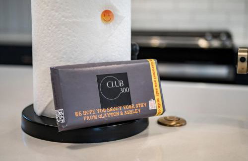 Rooftop Patio, Hot Tub and Games City Escape - Foto 64