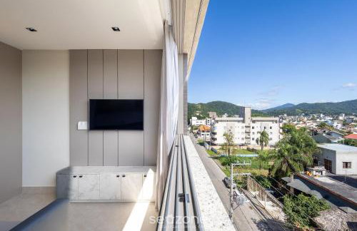 Sua estadia exclusiva com piscinas e jacuzzi a 500m da praia - ELF - Foto 29