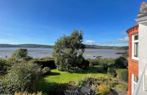 Beautiful 4BR Period Home With Spectacular Views - Pass the Keys - Photo 30