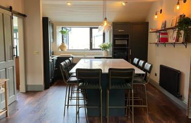 Lewis Lodge - Stunning & Exclusive Luxury Home in the Heart of Ballater, Royal Deeside - Foto 10