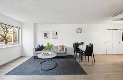 Legacy at Imperial Village 201 I 2 Bed 2 Bath - Foto 14