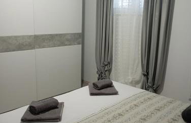 Pia Apartments - Photo 4