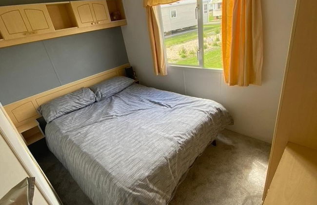 Caravan - Sleeps 4 - Parking - 10mins To Beach - Foto 2
