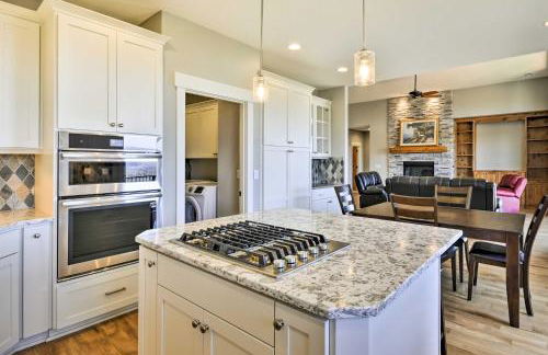 Chic Willamette Valley Home with Deck and Vineyard! - Foto 13