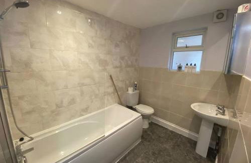 Spacious 2 bedroom flat london - Foto 9