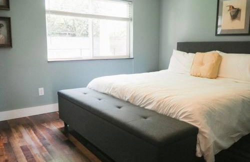 Fenced Yard, Walkable, Parking! - Photo 21