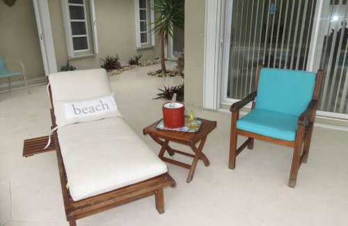 Spacious villa, pool, water views, walk to beach - Foto 30