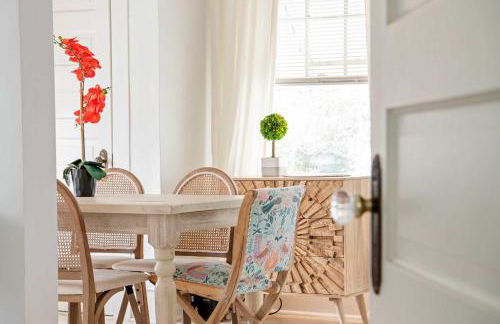 Lace and Leather - Foto 20