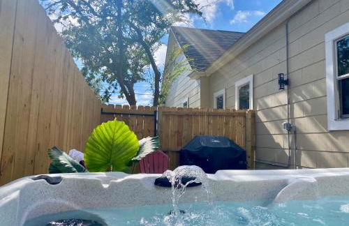 Beautiful Historic Downtown Pensacola Charmer - Hot Tub - Foto 47