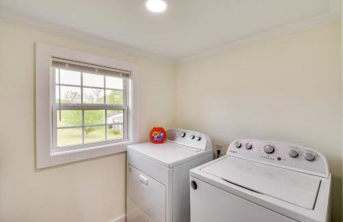 Cozy Fair Play Home with Deck 4 Mi to Lake Hartwell! - Foto 18