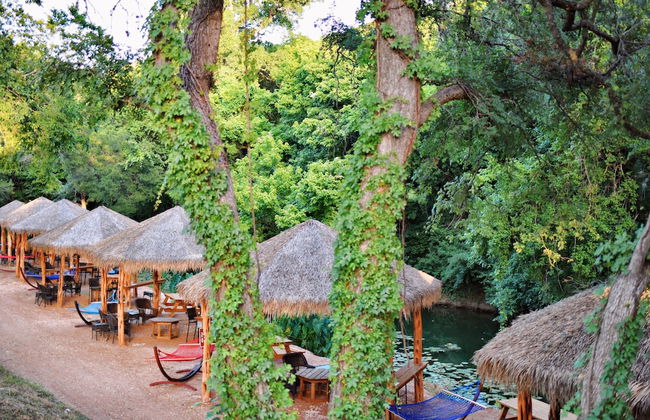 Son's Rio Cibolo - Glamping Cabin D - Foto 44