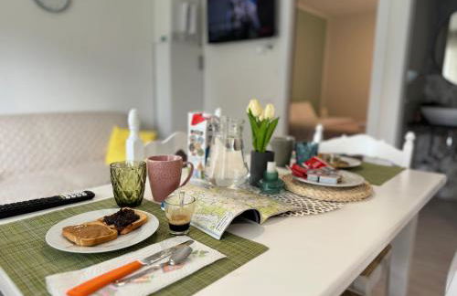 Green House Next - Lovely Apartment for family and Free Parking - Photo 8