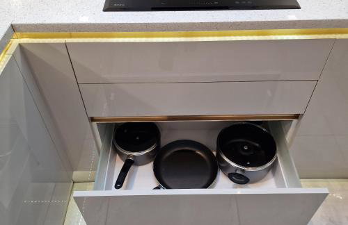 Delightful & Spacious Guest House in Farnworth Near Bolton Hospital - Foto 7