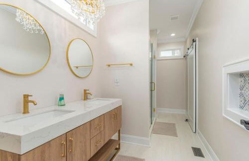 Brand New Modern House - Walk to Main Street - Foto 19