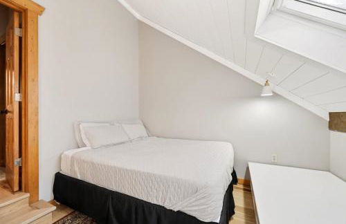 Updated townhome - Walk to Holiday Valley - Foto 30