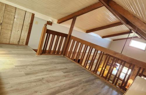 Spacious Beach House Steps to Sand - Foto 6