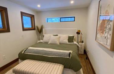 Modern Mountain Lake House - Foto 17