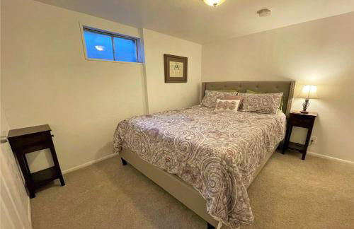 7-Bedroom Home with Views of the Rocky Mountains - Foto 17