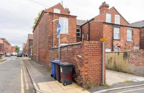 Town Centre 6 Bed Home Work Rest Warrington - Foto 9