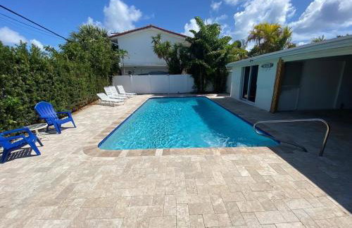 Queen Studio Walk to Beach Pool Parking - Foto 15