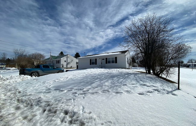 Rutland's Hidden Gem: 2 Br/1ba Renovated Home Close To Everything 2 Bedroom Home - Foto 22