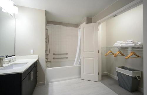 Fairfax 2br w pool elevator nr bus stops WDC-776 - Foto 14