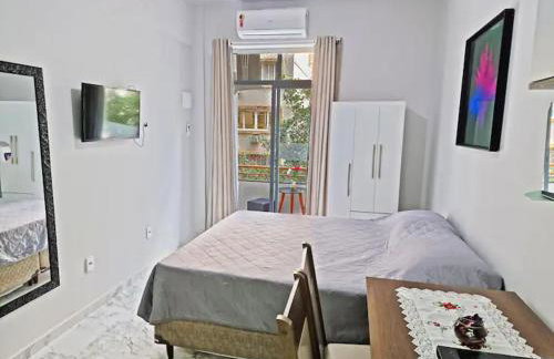 Apartamento tipo studio com uma linda sacada - Foto 2