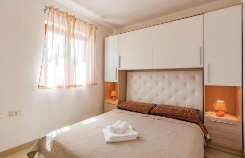 Beautiful Home In Zminj With Kitchen - Photo 11