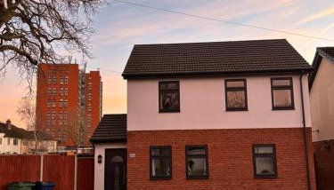 Modern Two-Bedroom House - Free Parking - Foto 2