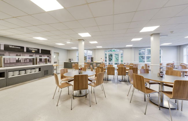 Stableside at York Racecourse - Photo 23