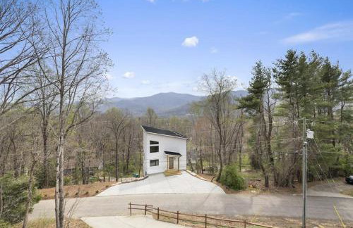 Swannanoa Serenity River Motif, Spa & Game Room - Foto 17