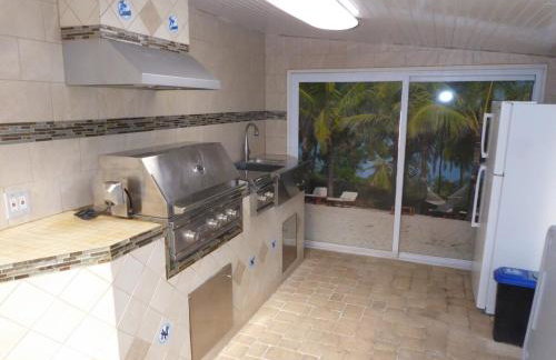 Perfecto Mundo 7, Orlando Area 6BR-2MB-3BR Indoor Pool, Ping Pong, Jacuzzi, Disney - Foto 47