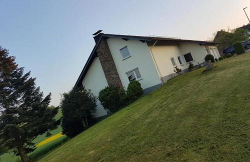 Ferienwohnung zur Falkenlay Bad Bertrich - Photo 1