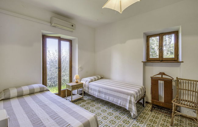 Bright Home With Wonderful Sea View - Photo 3