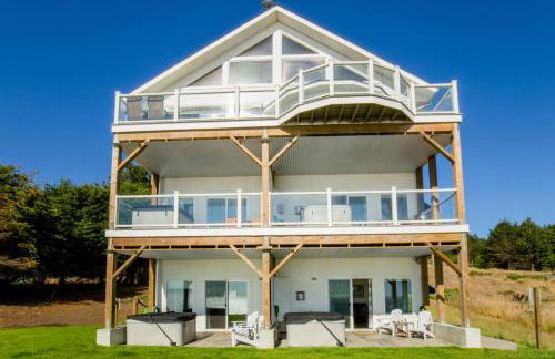 Dolphin by OceanviewHotTubs Oceanfront Shelter Cove Tesla - Foto 31