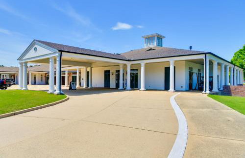 Springfield Studio Rental w/ Golf Course View! - Foto 25