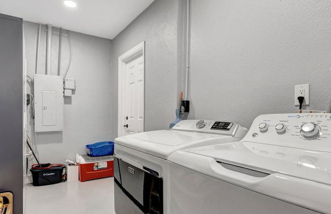 4b 2b w Hot Tub BBQ Firepit 9mins to Beach - Foto 27